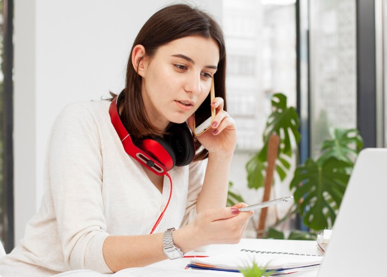 Why Combine an Essay Writing Service with Expert Help